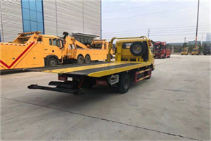 五常非事故拖车