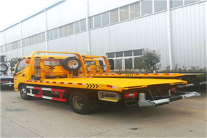 五常附近拖车救援搭电